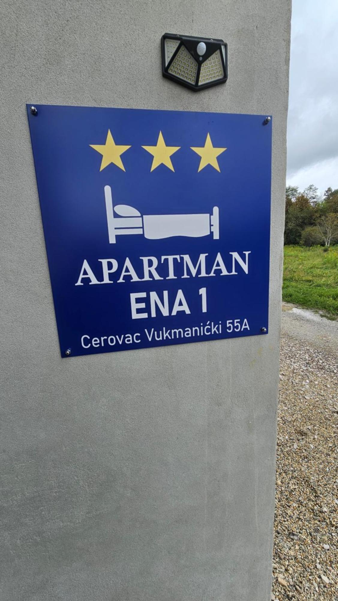 Ena1 & Ena2 -Big Free Parking Karlovac Buitenkant foto